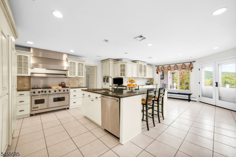 24 West Sunset Road Pequannock, NJ 07444 - Photo 6 of 47 Gallery Image 6