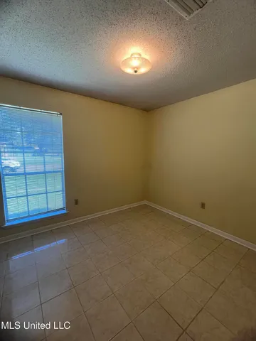 $1,575 | 600 Kimberly Drive, D'Iberville, MS 39540