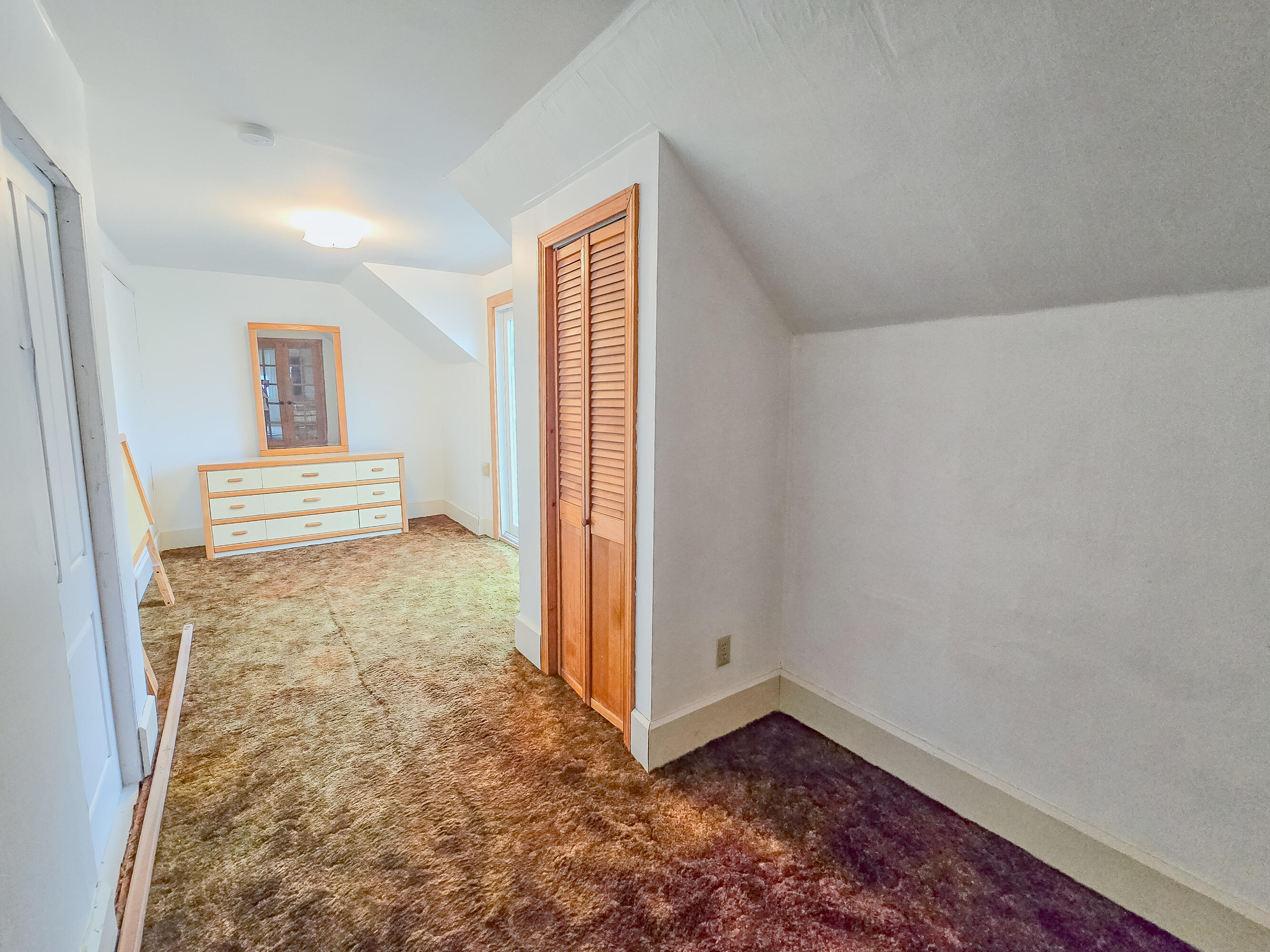 473 South Main Street Brewer, ME 04412 - Photo 28 of 64 2nd floor bedroom