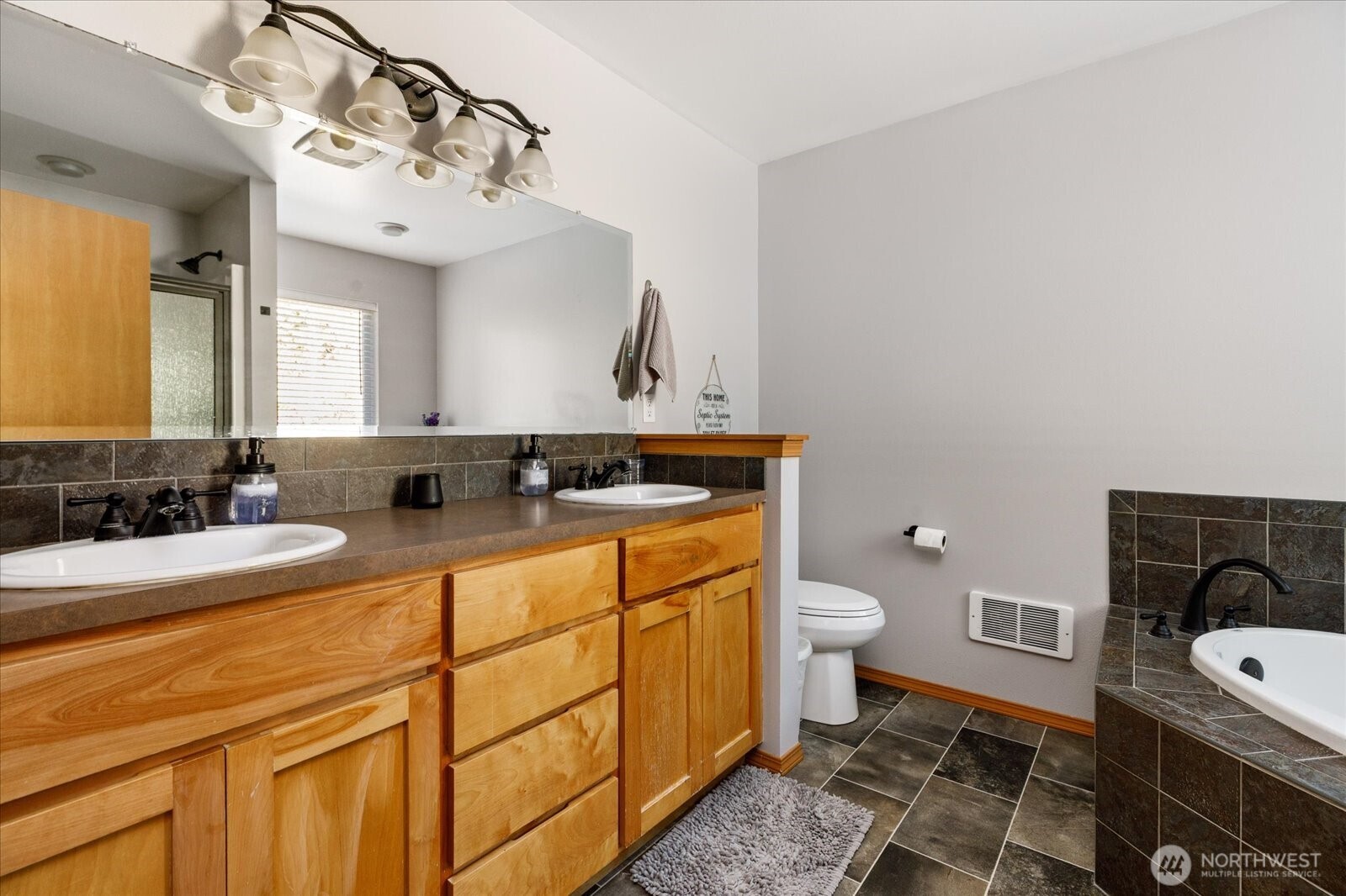 1035 West Starflower Road Oak Harbor, WA 98277 - Photo 21 of 39