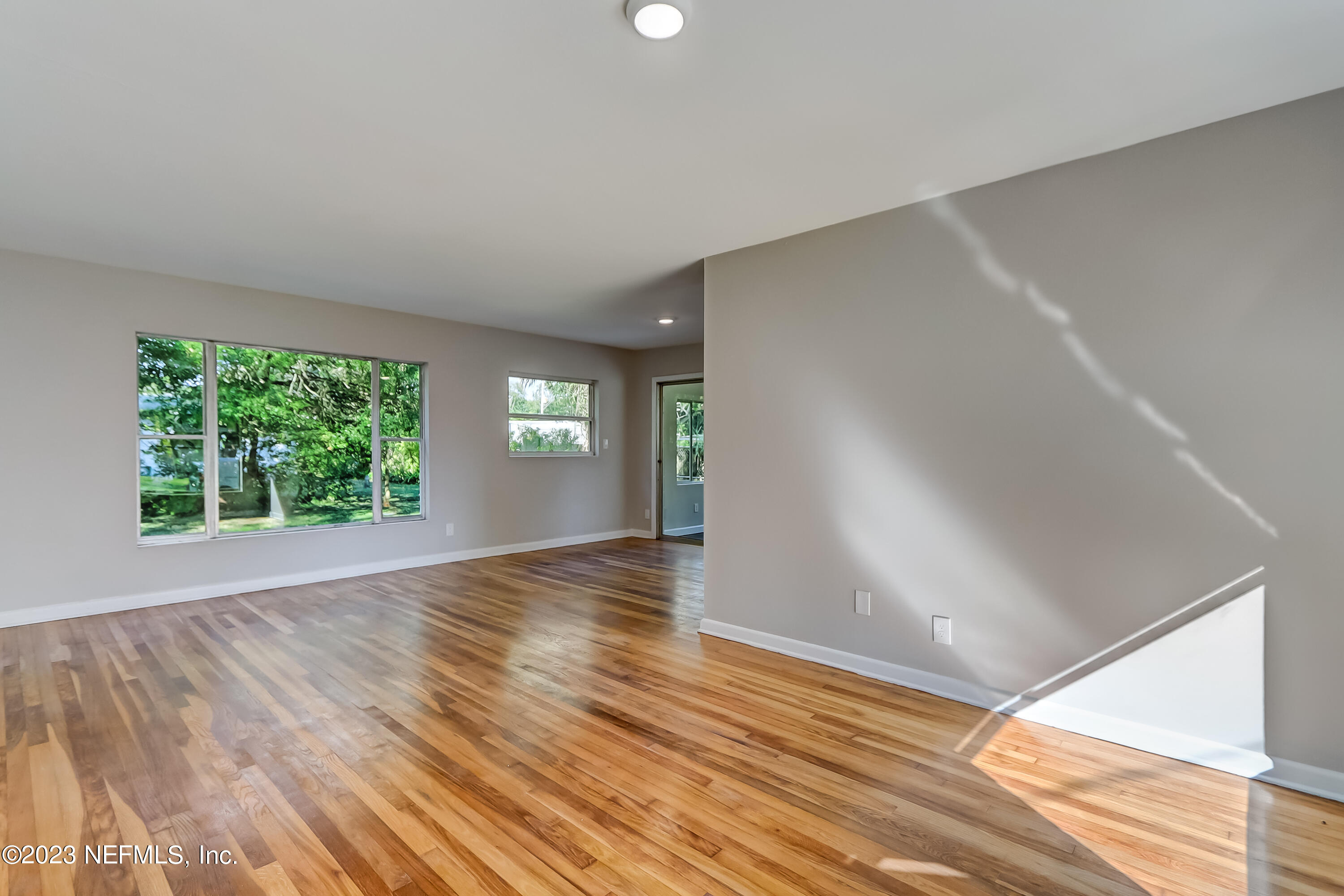 6455 Mitford Road Jacksonville, FL 32210 - Photo 6 of 38 Sue Wilson Photography Jacksonville (2)