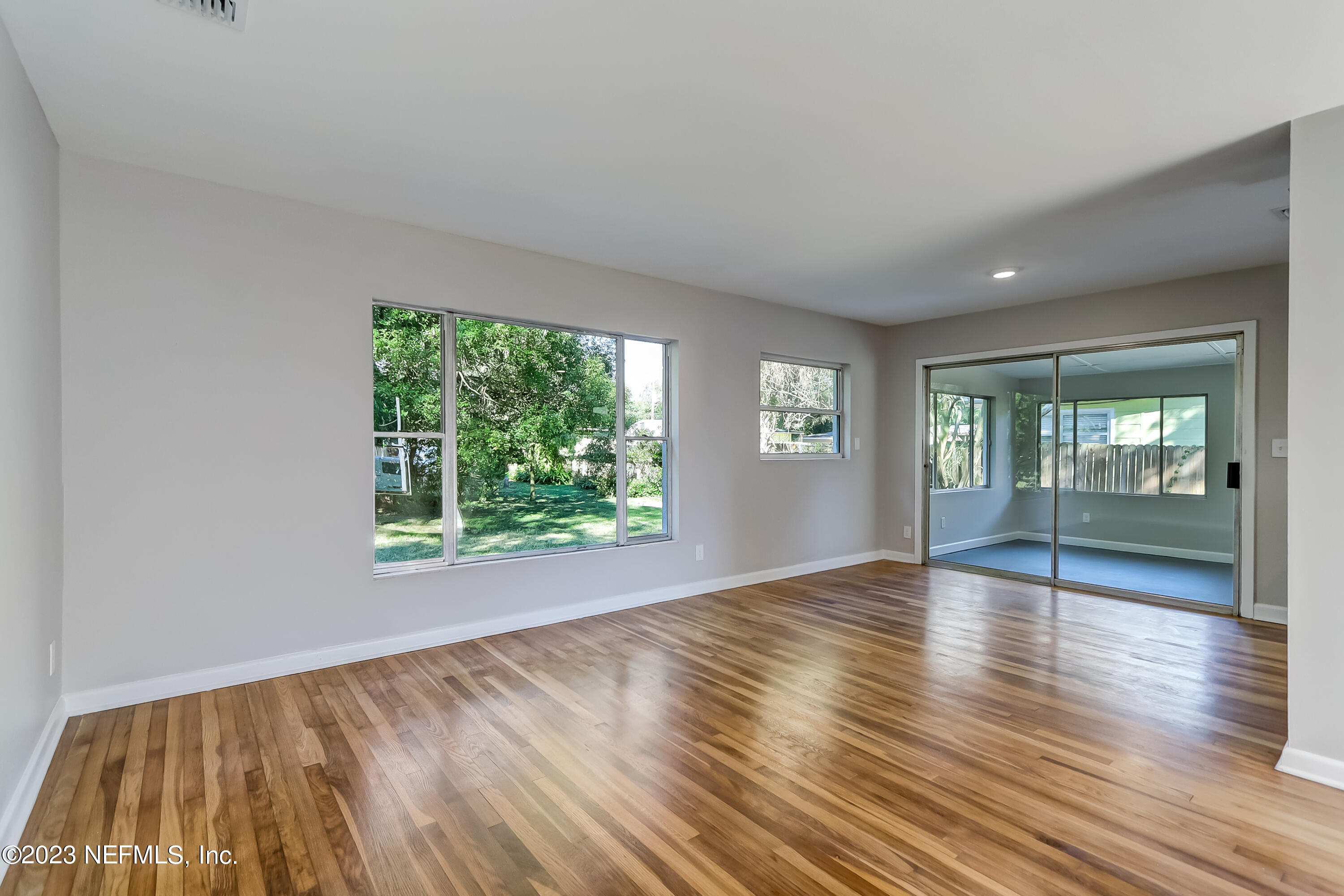 6455 Mitford Road Jacksonville, FL 32210 - Photo 10 of 38 Sue Wilson Photography Jacksonville (6)