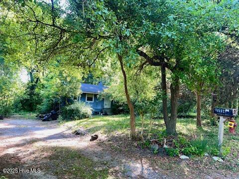 139 Hickory Street Rockingham, NC 28379 - Photo 2 of 7 139 HIckory St-Front yard