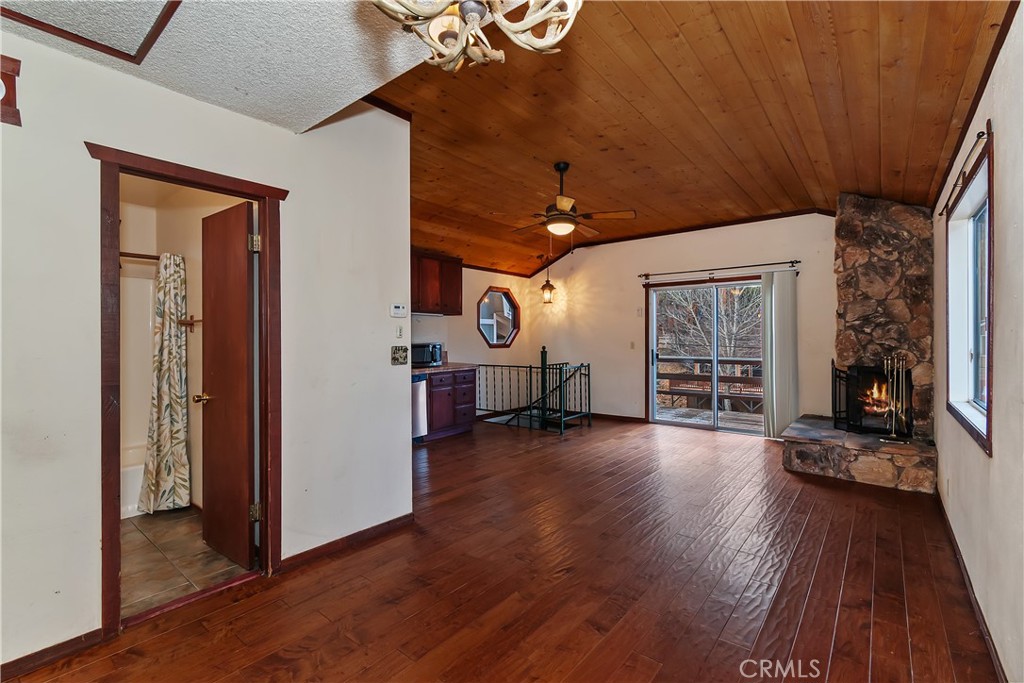 245 Vista Sugarloaf, CA 92386 - Photo 22 of 49