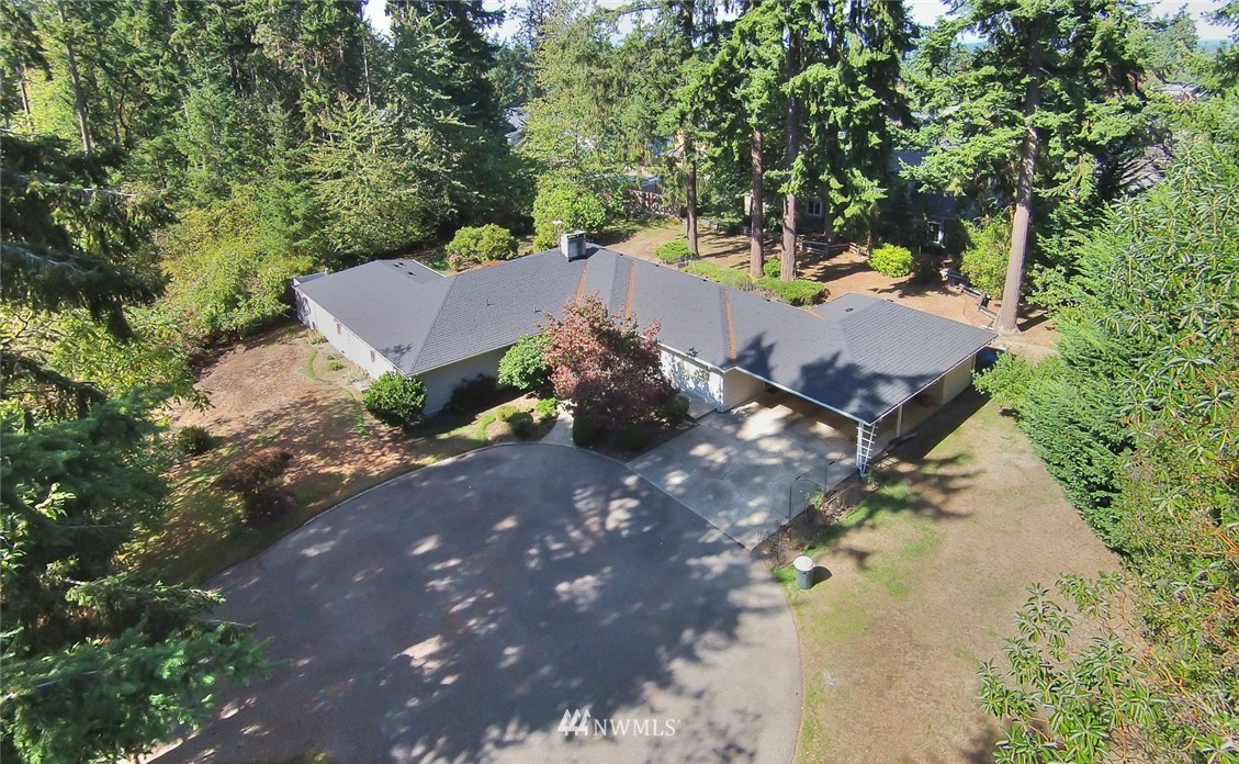 1011 Roe Street Steilacoom, WA 98388 - Photo 3 of 18