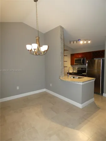 $1,995 | 2851 North Oakland Forest Drive, Unit 309, Oakland Park, FL 33309