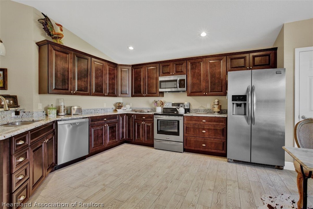 5832 Golden Road Sebring, FL 33875 - Photo 2 of 32 Gallery Image 2