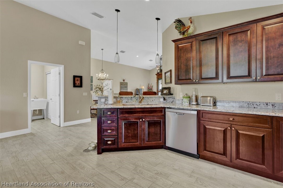 5832 Golden Road Sebring, FL 33875 - Photo 3 of 32 Gallery Image 3