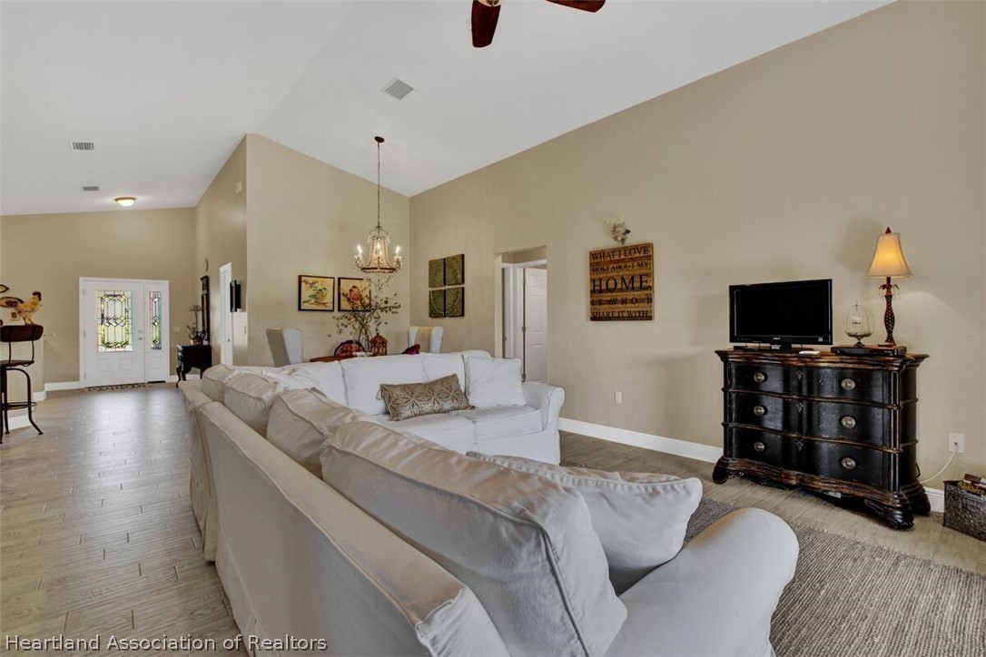 5832 Golden Road Sebring, FL 33875 - Photo 4 of 32 Gallery Image 4