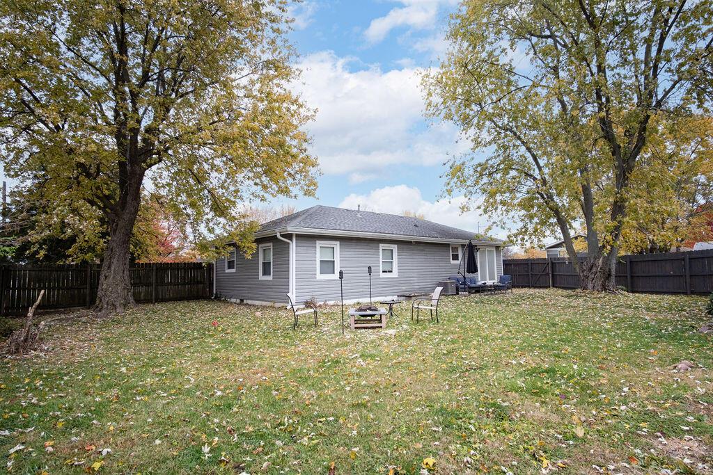 2335 East Howard Road Columbus, OH 43207 - Photo 6 of 27 DSCF0949-Edit