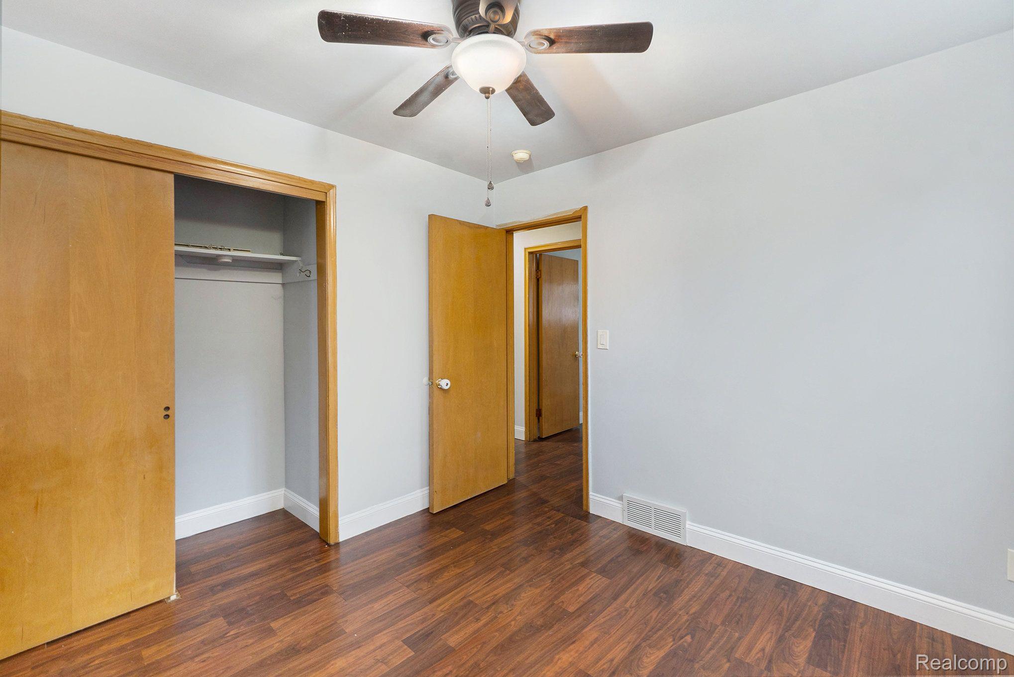 4863 East Thirteen Mile Road Warren, MI 48092 - Photo 15 of 25 Gallery Image 15