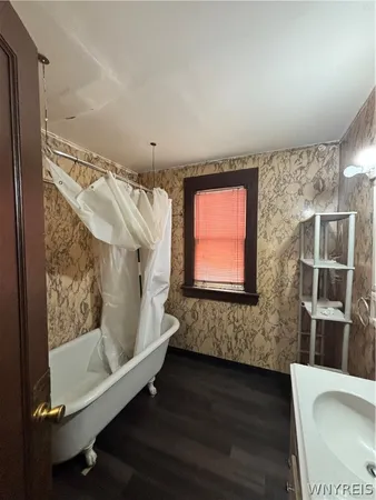 $1,100 | 307 Northland Avenue, Unit 1, Buffalo, NY 14208