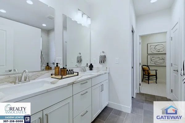 $829,900 | 2785 Berkshire Way, Casper, WY 82609