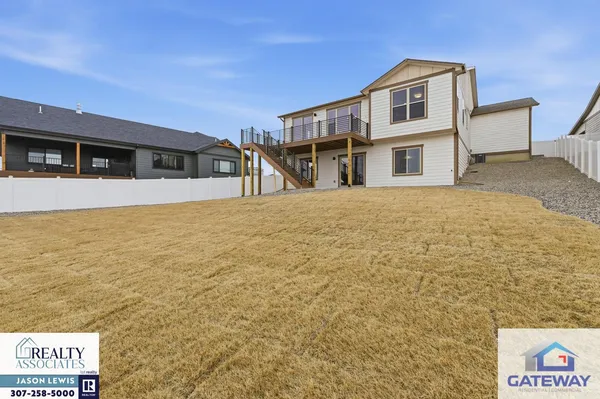$829,900 | 2785 Berkshire Way, Casper, WY 82609
