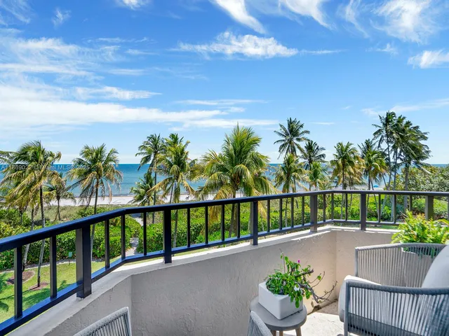 a view of a patio with plants and a patio