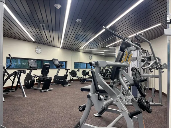 $30,000 | 201 Crandon Boulevard, Unit 176, Key Biscayne, FL 33149