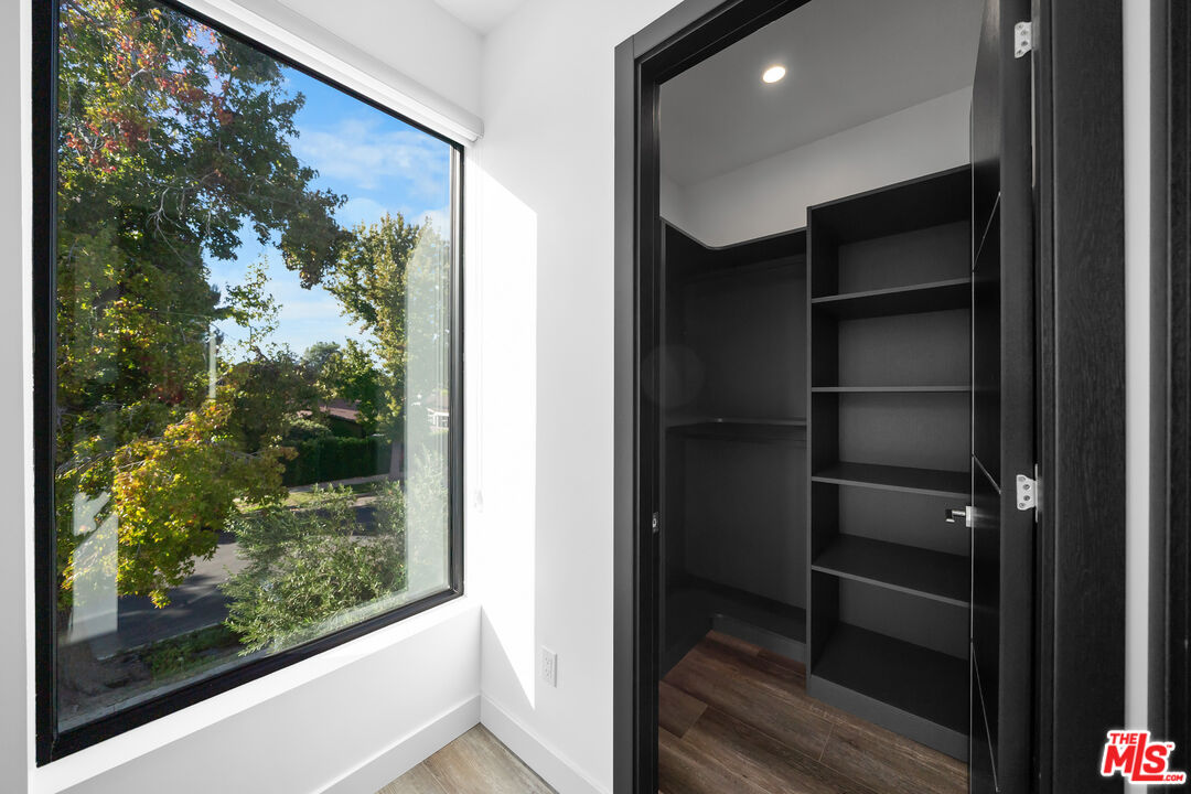 5812 Willis Avenue Sherman Oaks, CA 91411 - Photo 31 of 71