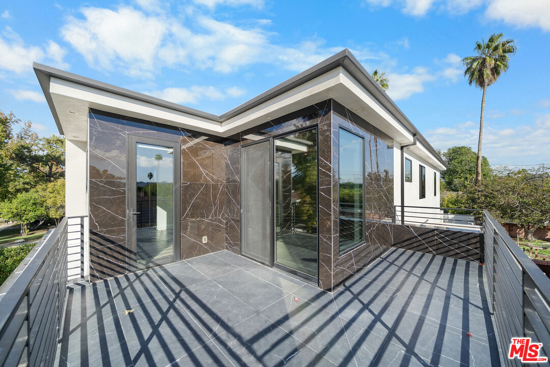 5812 Willis Avenue Sherman Oaks, CA 91411 - Photo 33 of 71