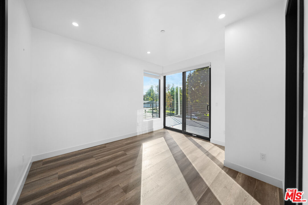 5812 Willis Avenue Sherman Oaks, CA 91411 - Photo 34 of 71