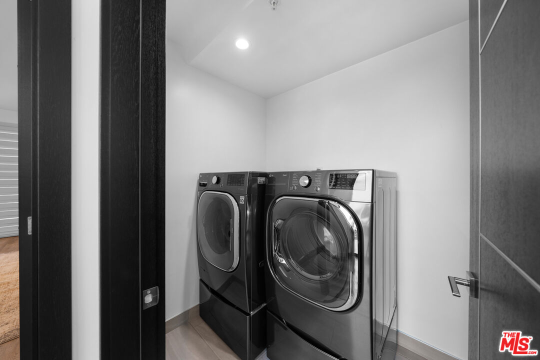 5812 Willis Avenue Sherman Oaks, CA 91411 - Photo 49 of 71