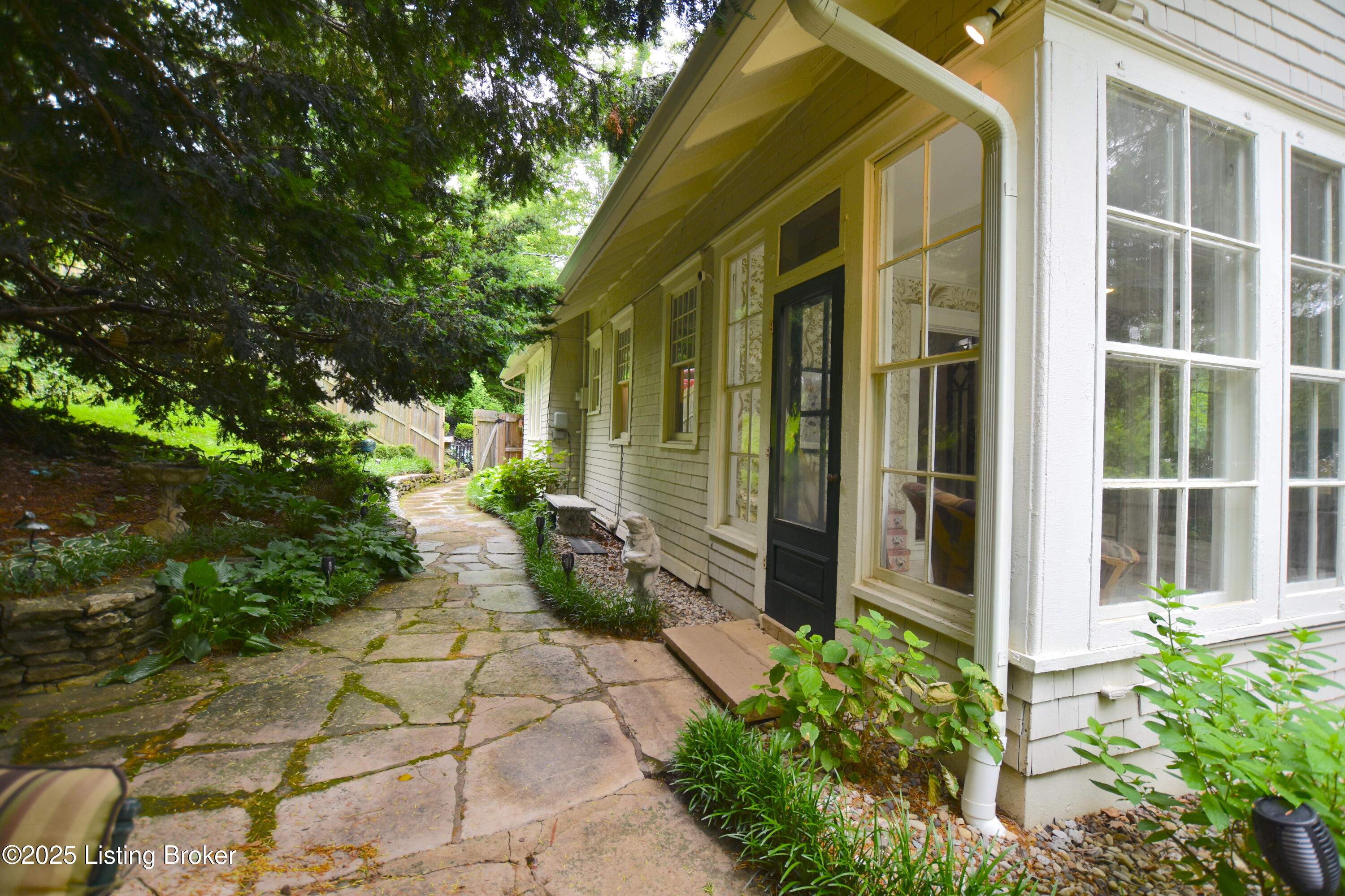 505 Upland Road Louisville, KY 40206 - Photo 74 of 85 DSC_9952