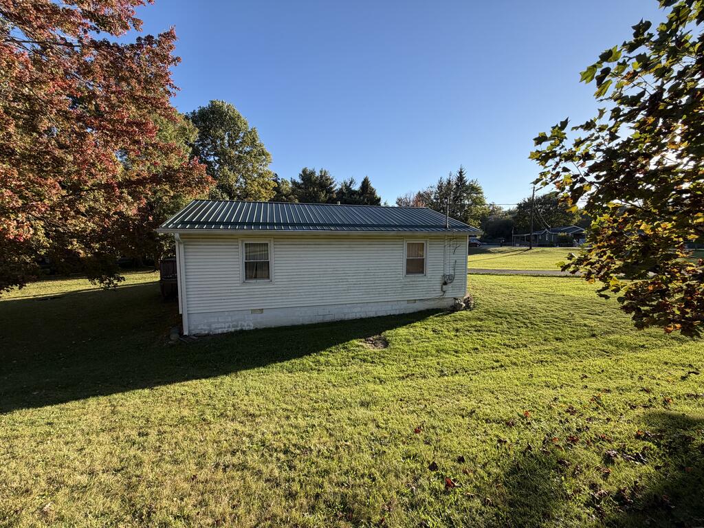 1718 Maxwell Hill Road Beckley, WV 25801 - Photo 14 of 51 Gallery Image 14