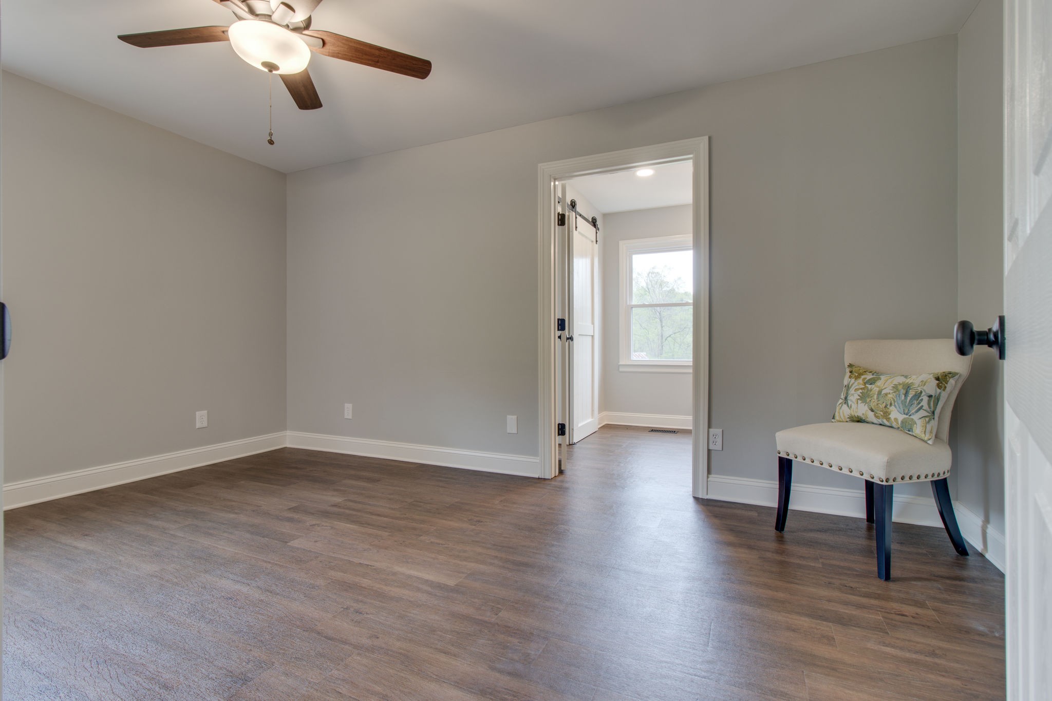 3990 Fairview Road Columbia, TN 38401 - Photo 20 of 29 a view of an empty room and wooden floor