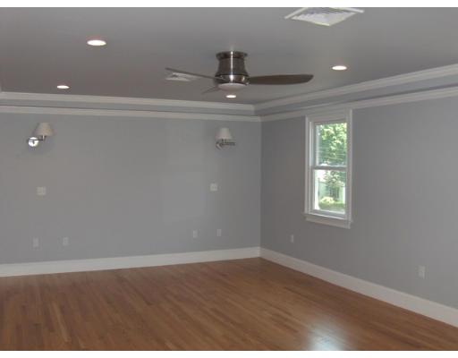 17 Wilson Road Lexington, MA 02421 - Photo 14 of 19