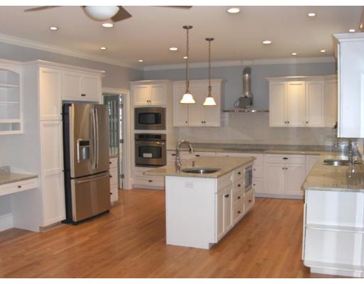 17 Wilson Road Lexington, MA 02421 - Photo 4 of 19