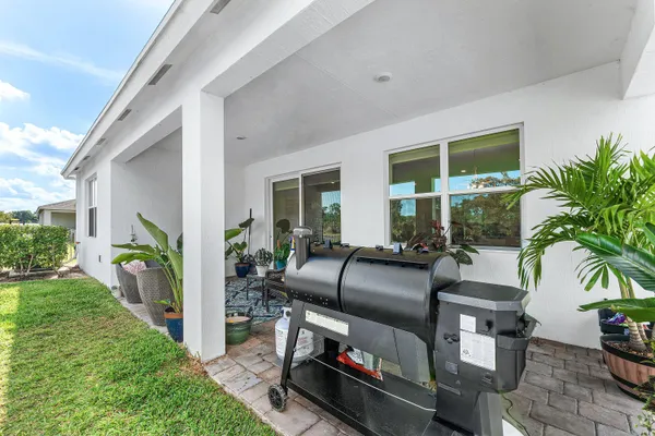 $572,500 | 5958 Southeast Sky Blue Circle, Stuart, FL 34997
