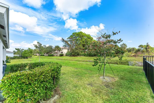$572,500 | 5958 Southeast Sky Blue Circle, Stuart, FL 34997