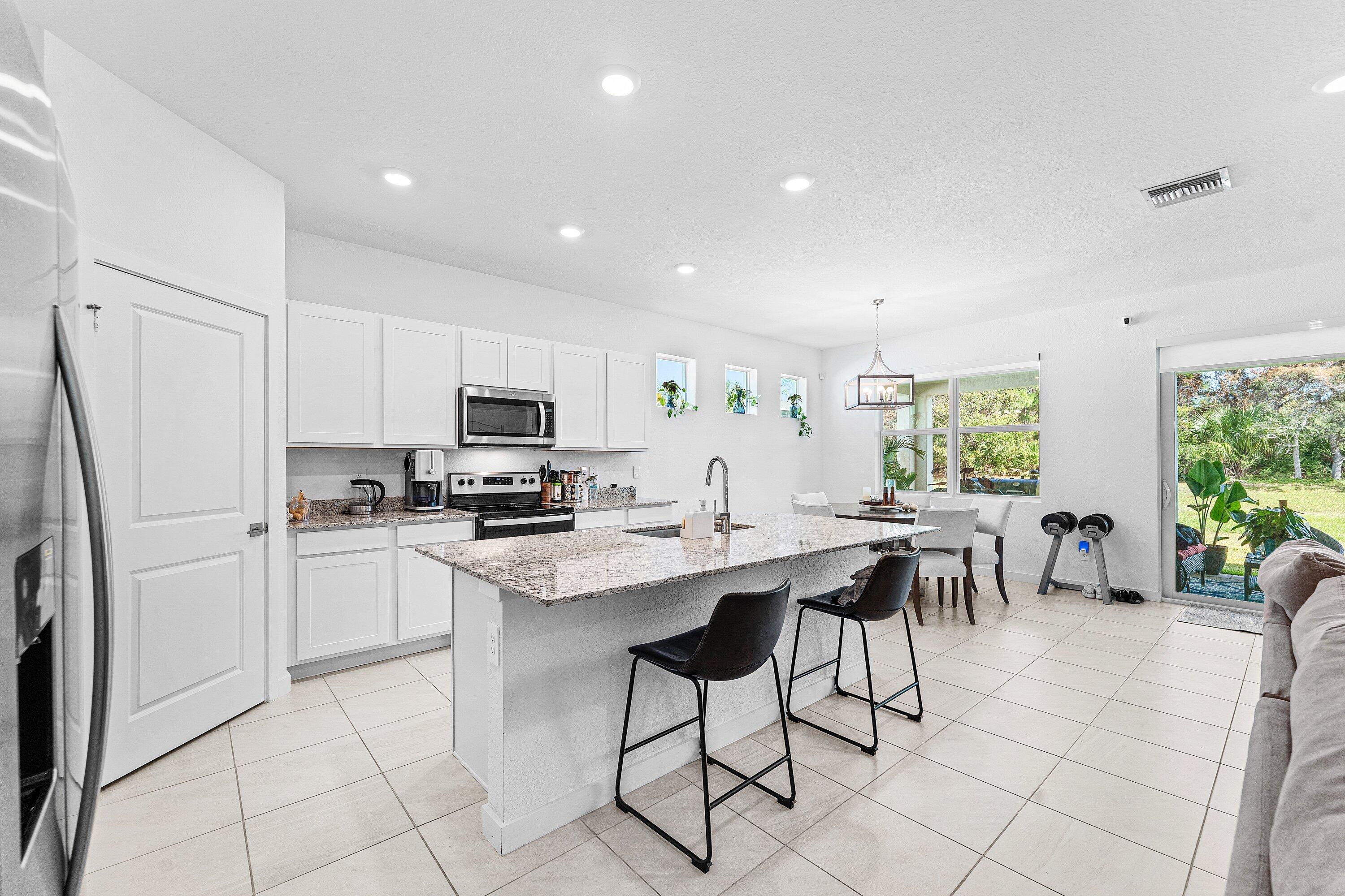 5958 Southeast Sky Blue Circle Stuart, FL 34997 - Photo 7 of 49 Kitchen