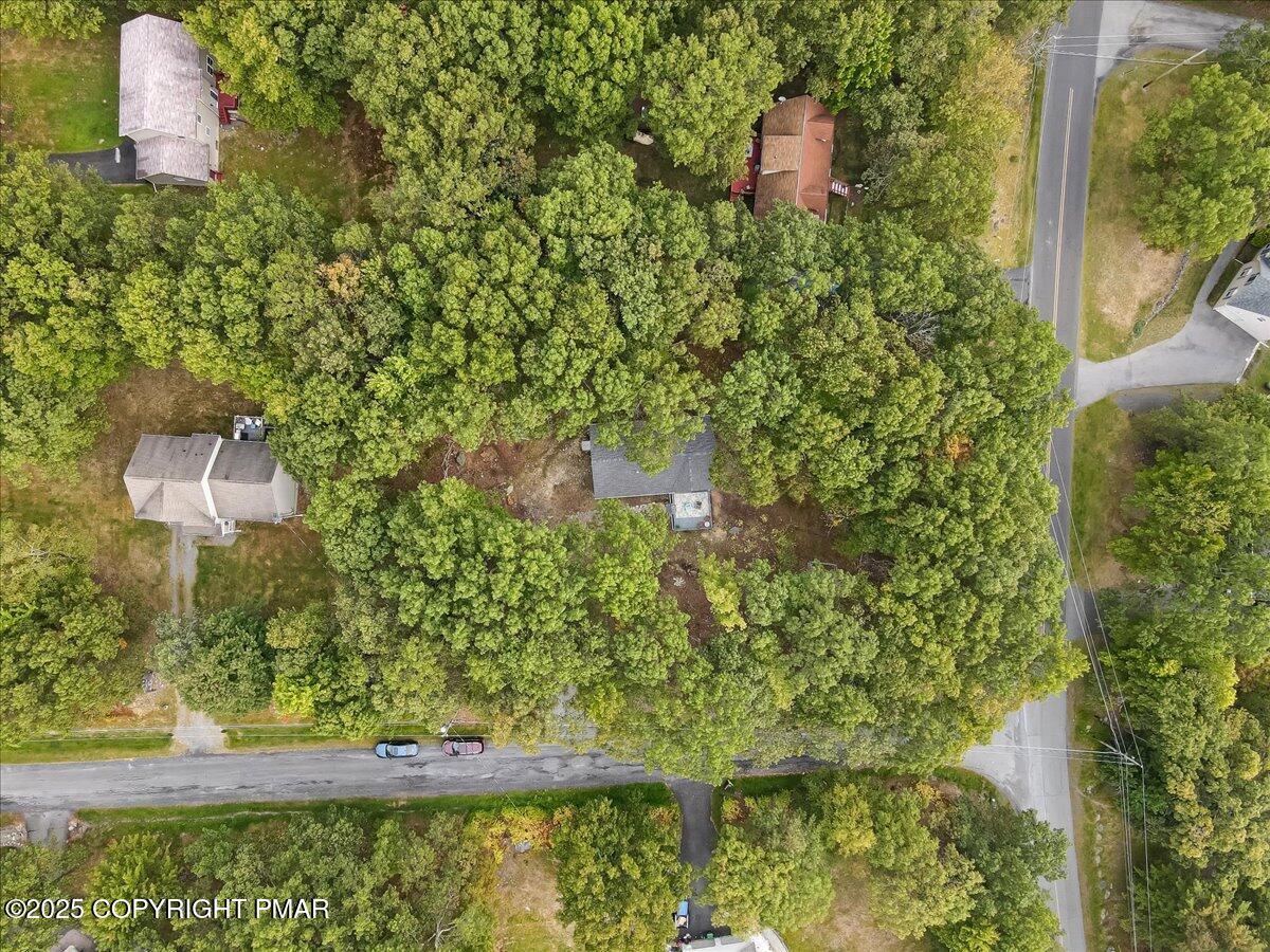 104 Schoonover Court Bushkill, PA 18324 - Photo 2 of 24 54-Photo Sep 16 2025, 9 15 40 AM