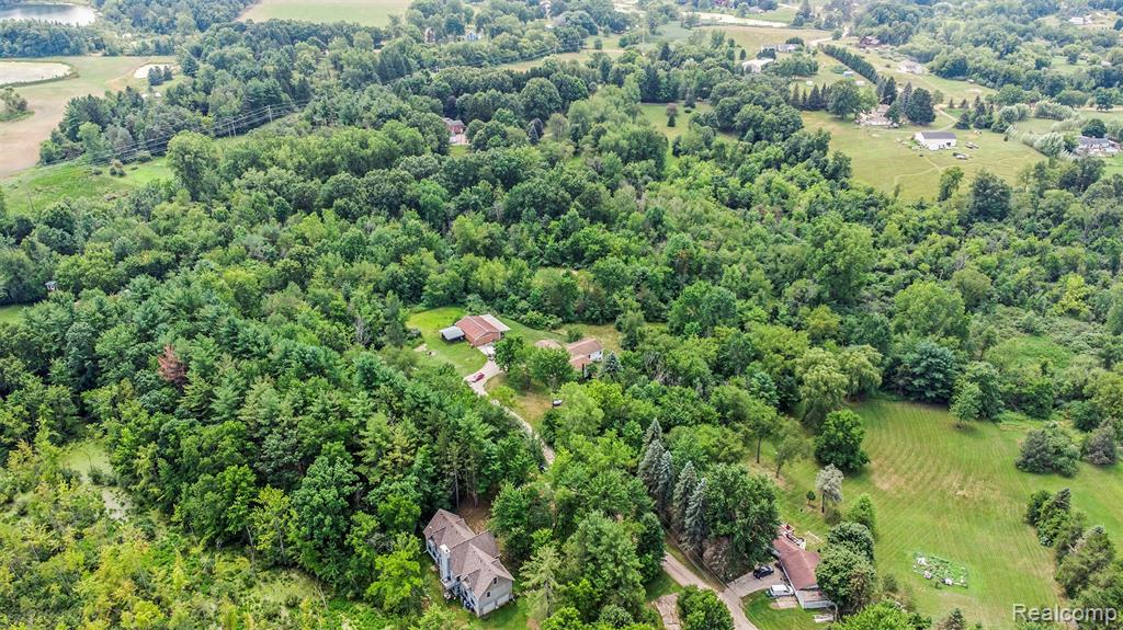 1490 Gage Road Holly, MI 48442 - Photo 23 of 27 Gallery Image 23