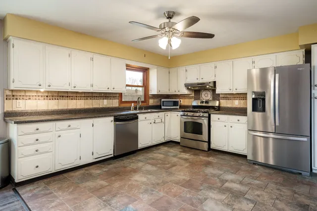 $245,000 | 309 Whittemore Drive, South Beloit, IL 61080