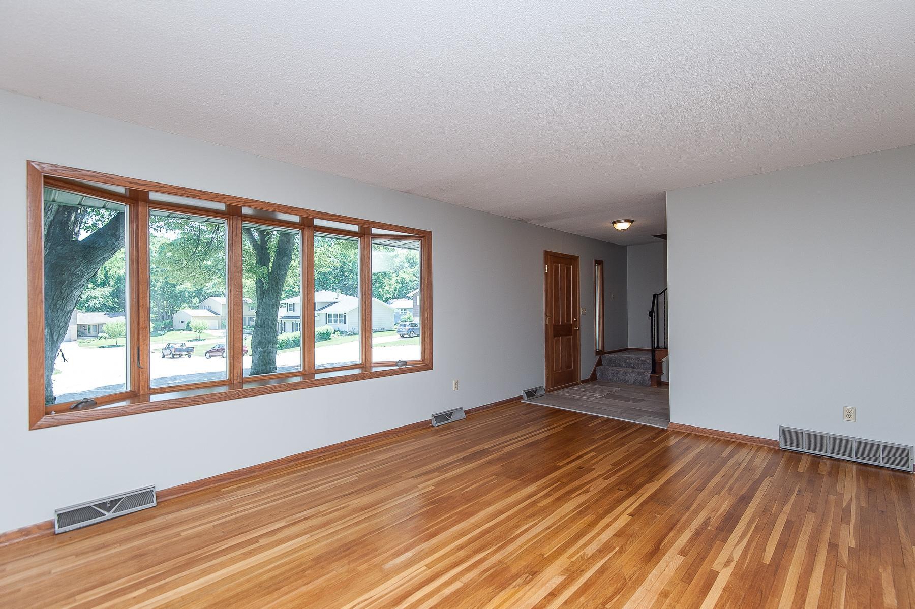 2237 Vanir Court Northwest Rochester, MN 55901 - Photo 2 of 29
