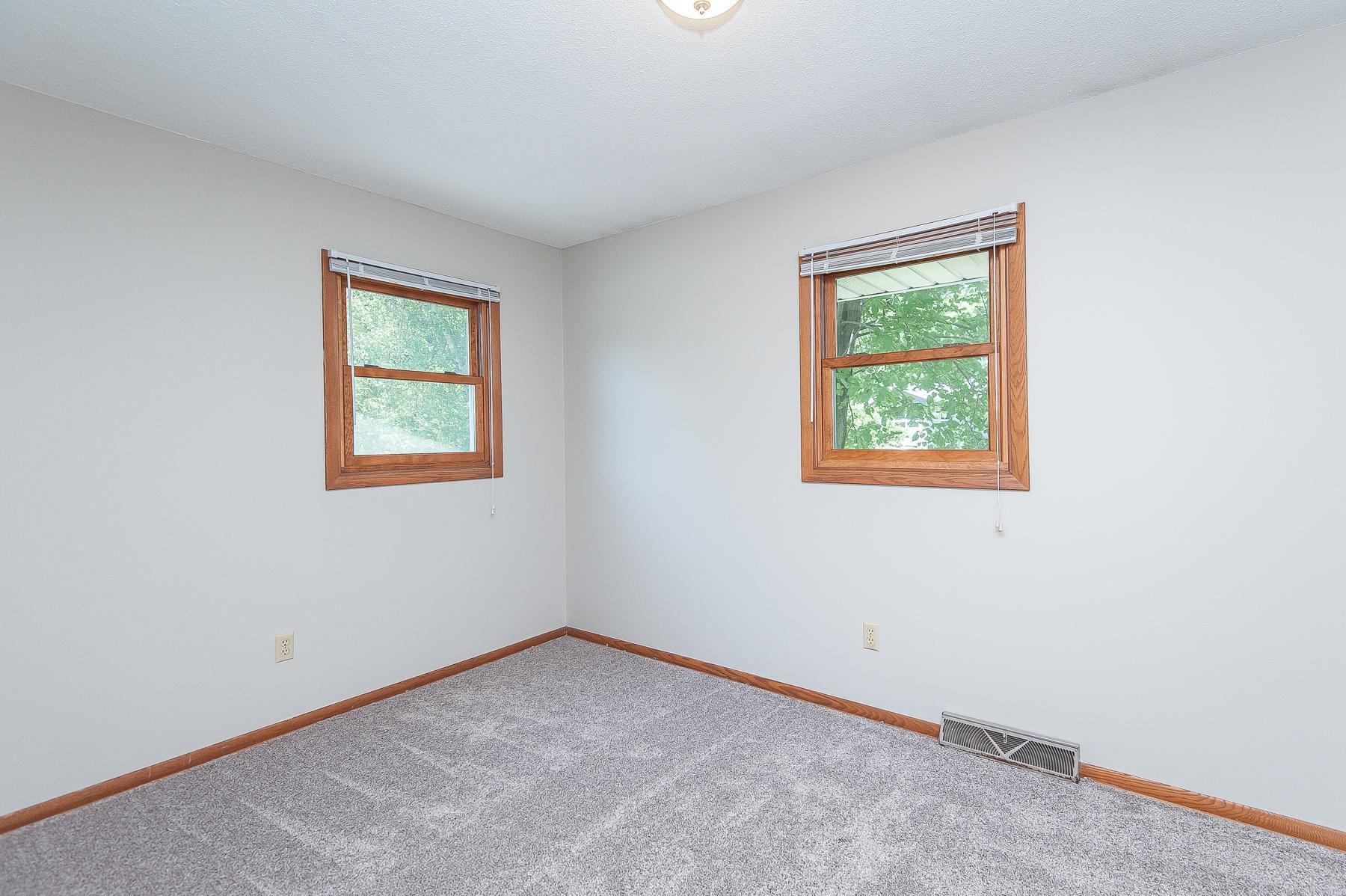 2237 Vanir Court Northwest Rochester, MN 55901 - Photo 15 of 29
