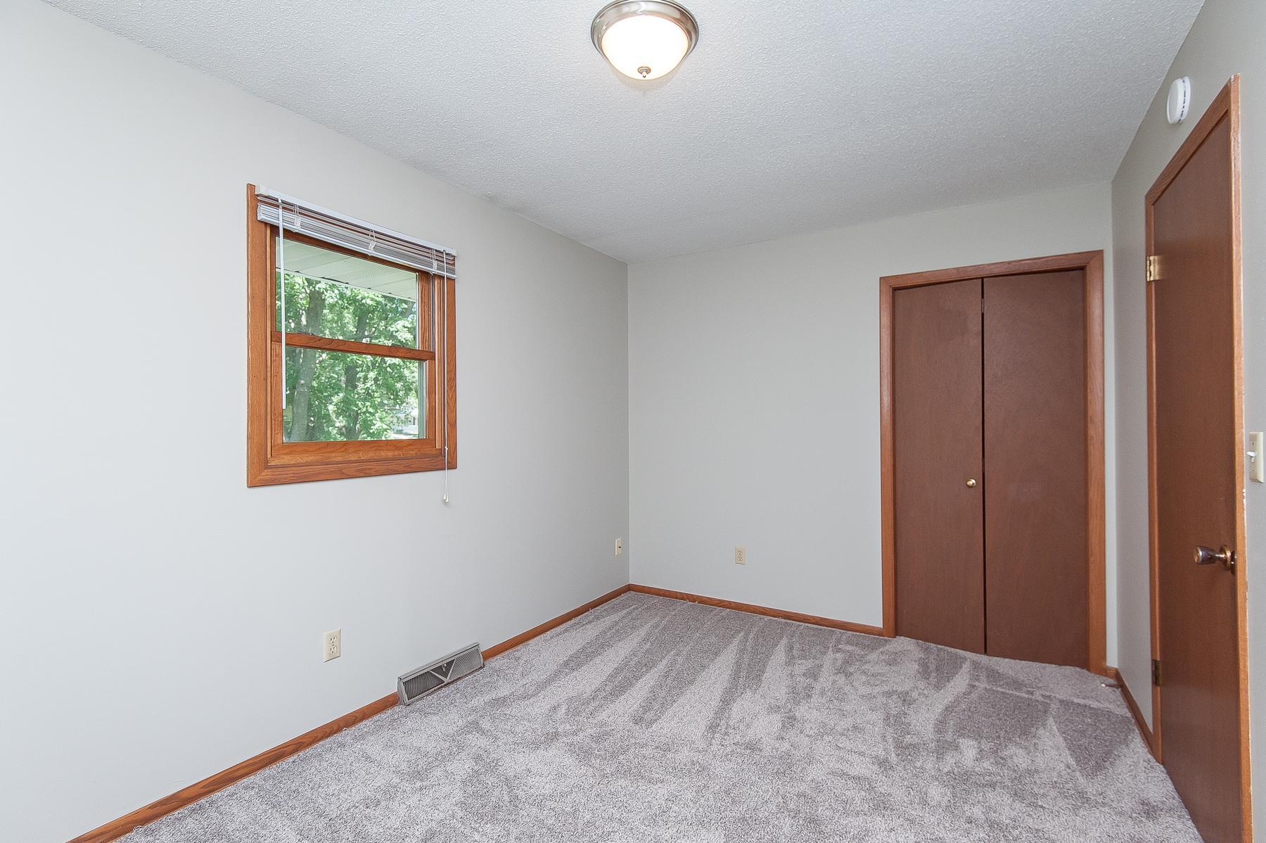 2237 Vanir Court Northwest Rochester, MN 55901 - Photo 16 of 29