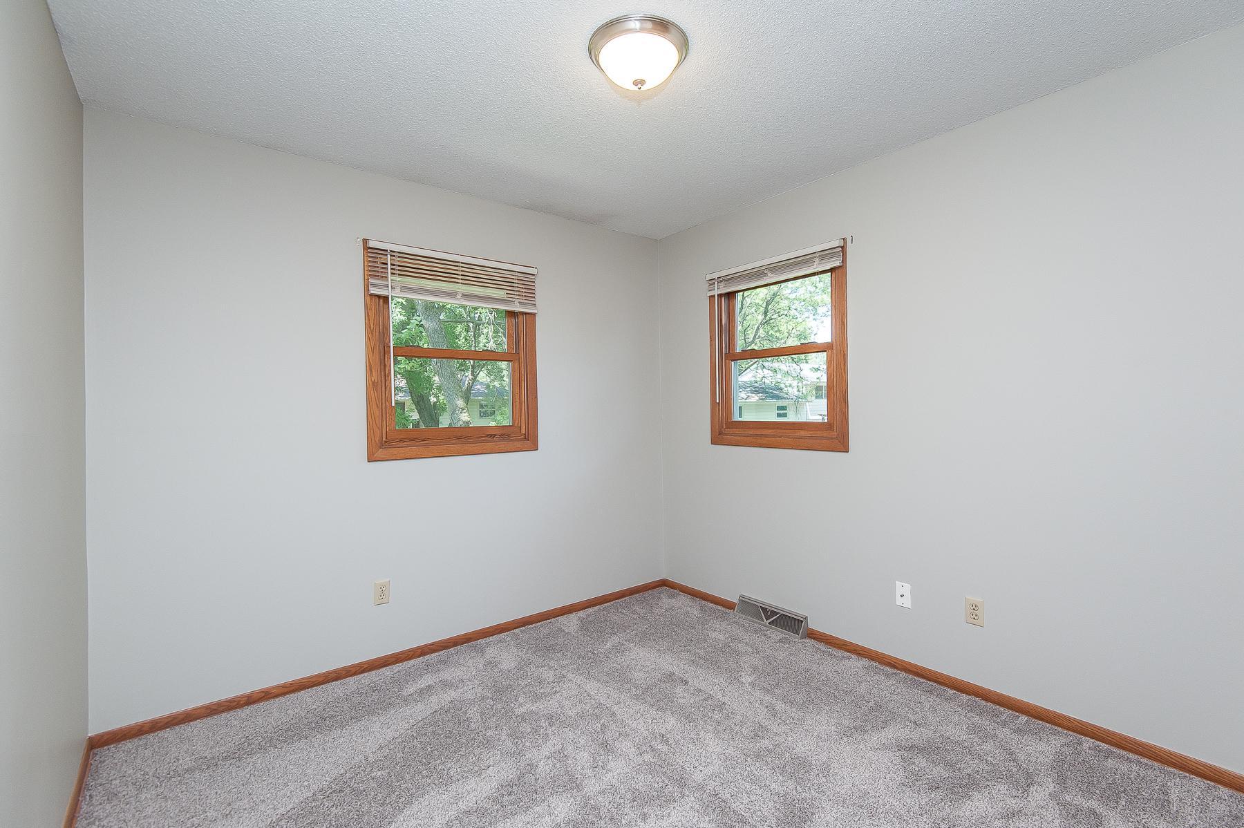 2237 Vanir Court Northwest Rochester, MN 55901 - Photo 19 of 29