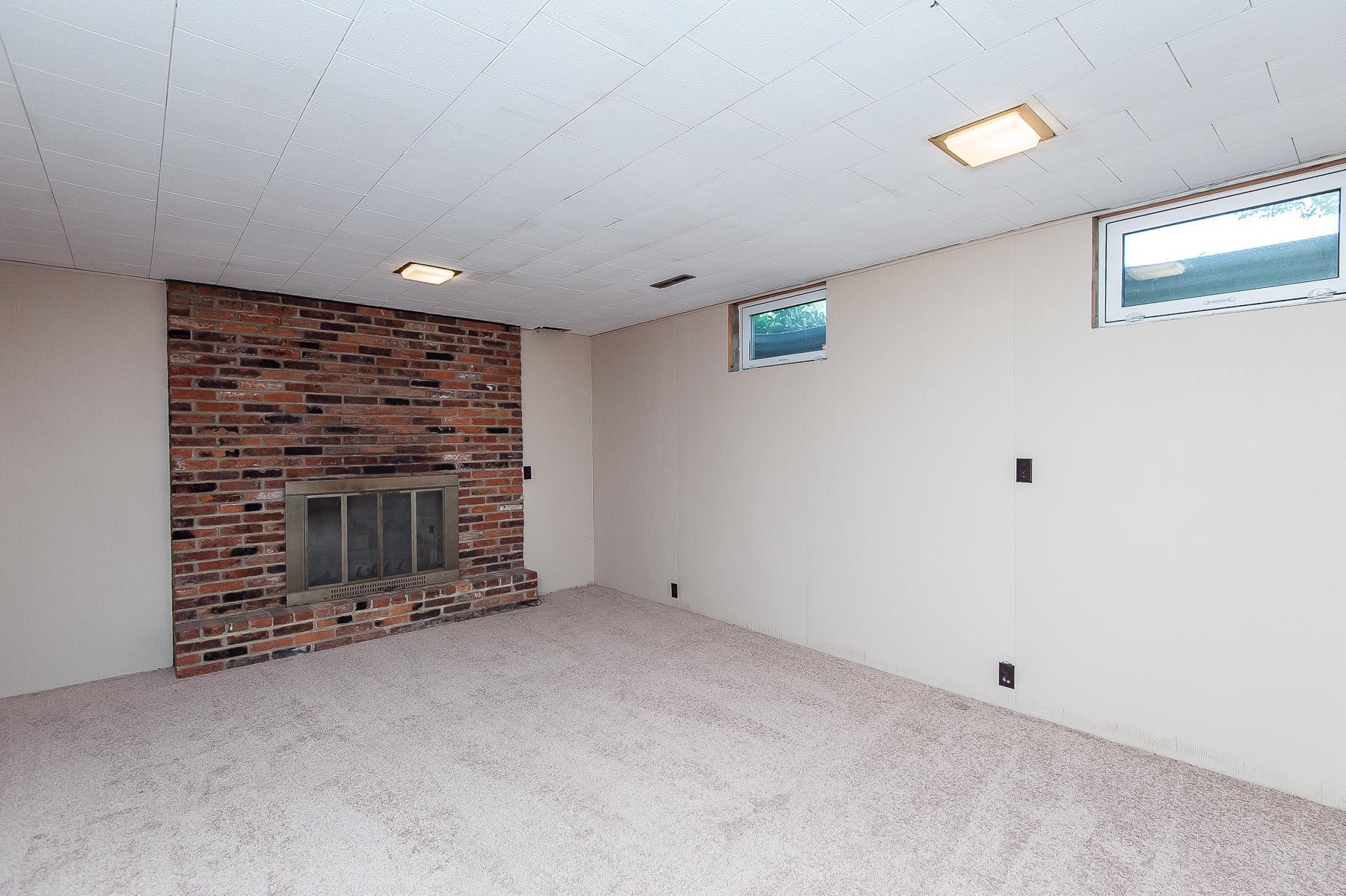 2237 Vanir Court Northwest Rochester, MN 55901 - Photo 23 of 29