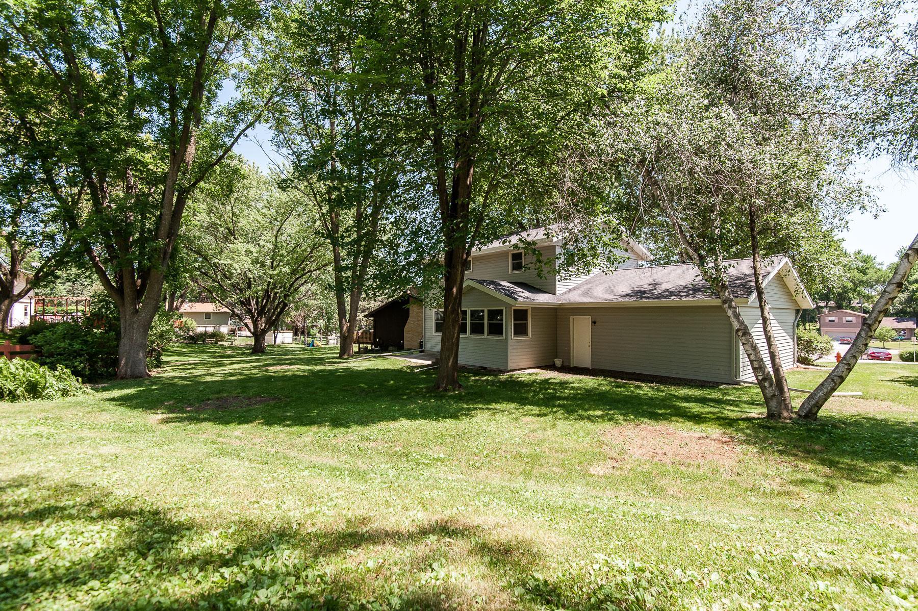 2237 Vanir Court Northwest Rochester, MN 55901 - Photo 24 of 29
