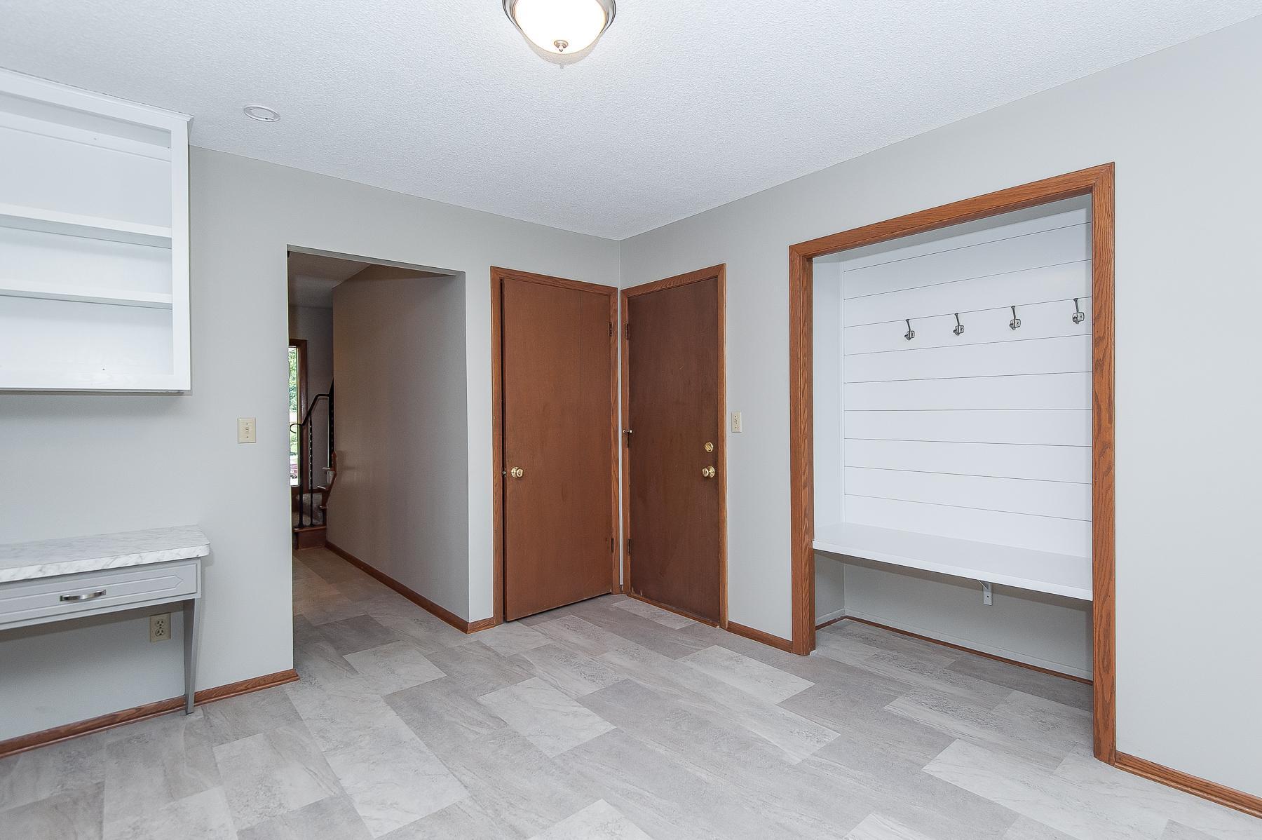 2237 Vanir Court Northwest Rochester, MN 55901 - Photo 8 of 29