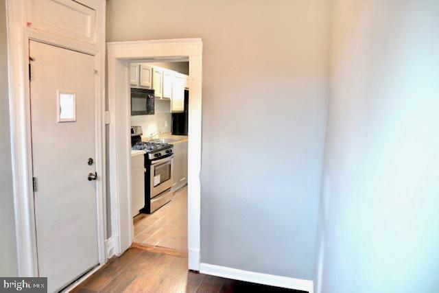 4011 Fairfax Road Baltimore, MD 21216 - Photo 3 of 33