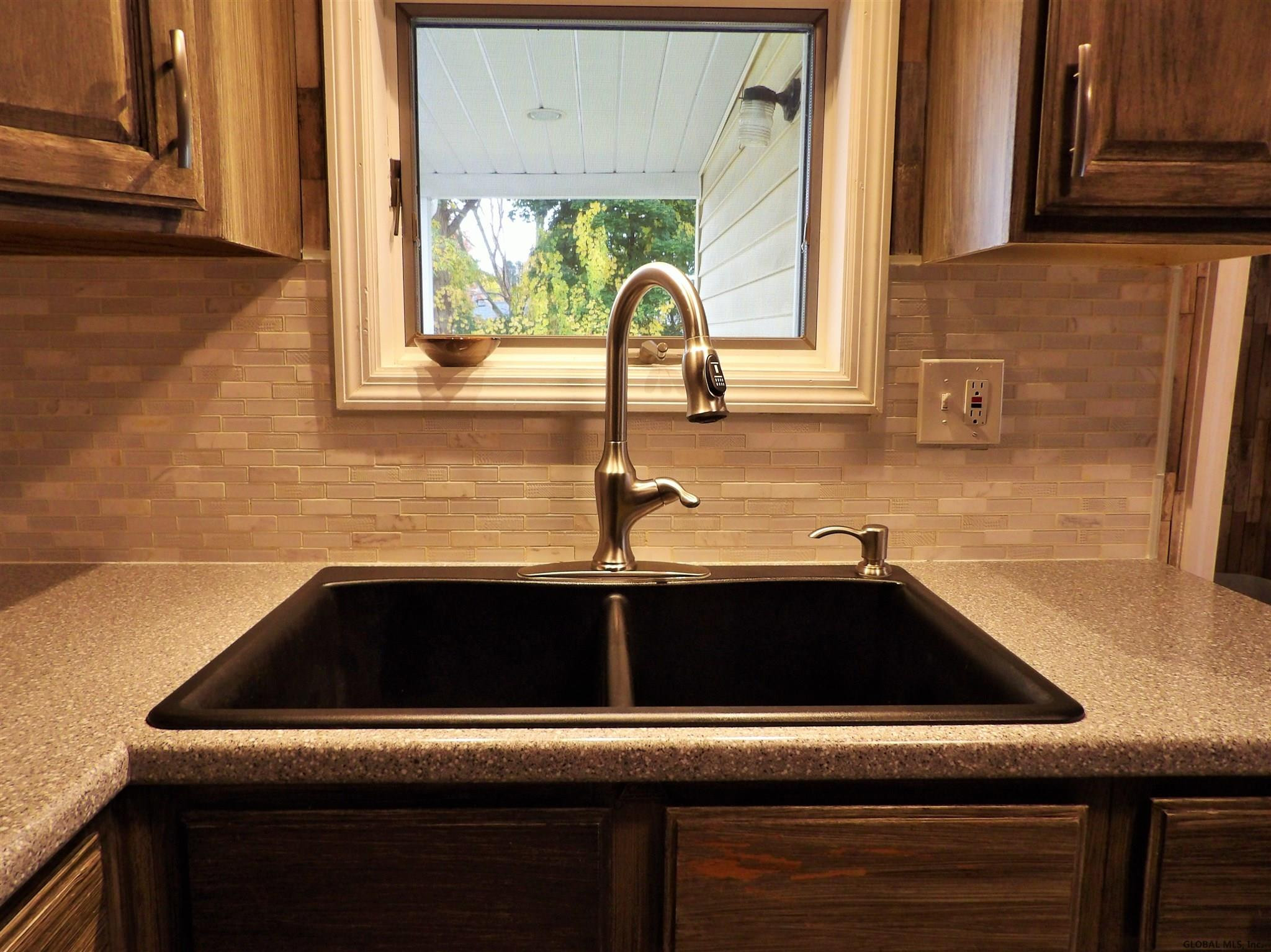 233 Princetown Road Rotterdam, NY 12306 - Photo 12 of 28 Photo 12