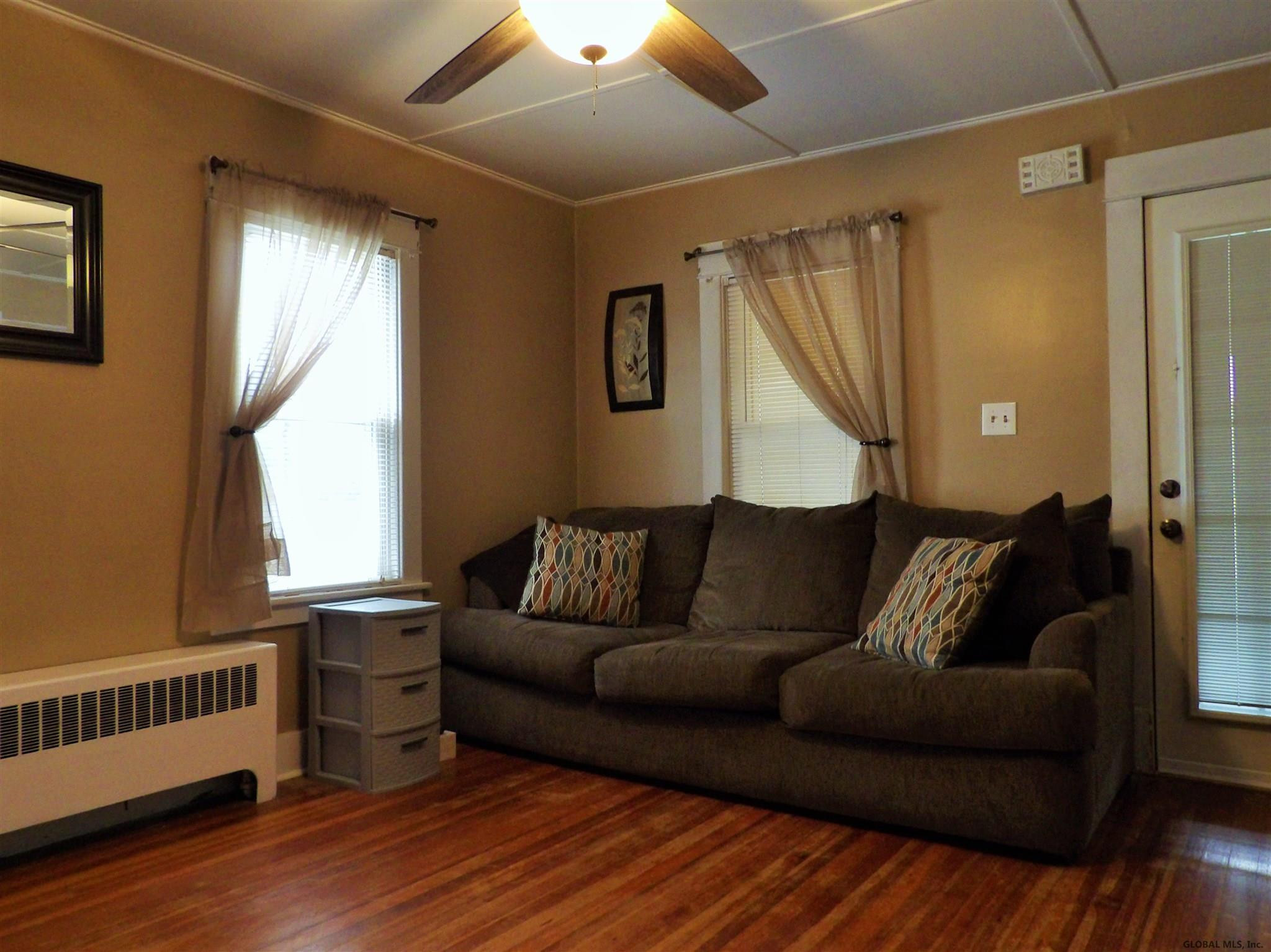 233 Princetown Road Rotterdam, NY 12306 - Photo 4 of 28 Photo 4