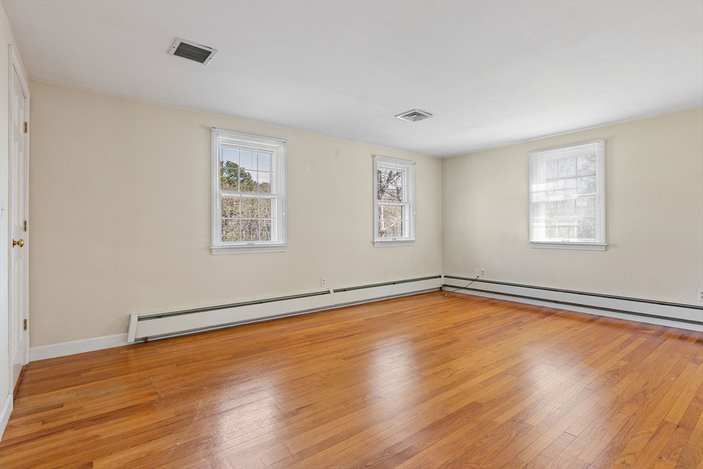 15 Greenwood Road Dennis, MA 02660 - Photo 12 of 27