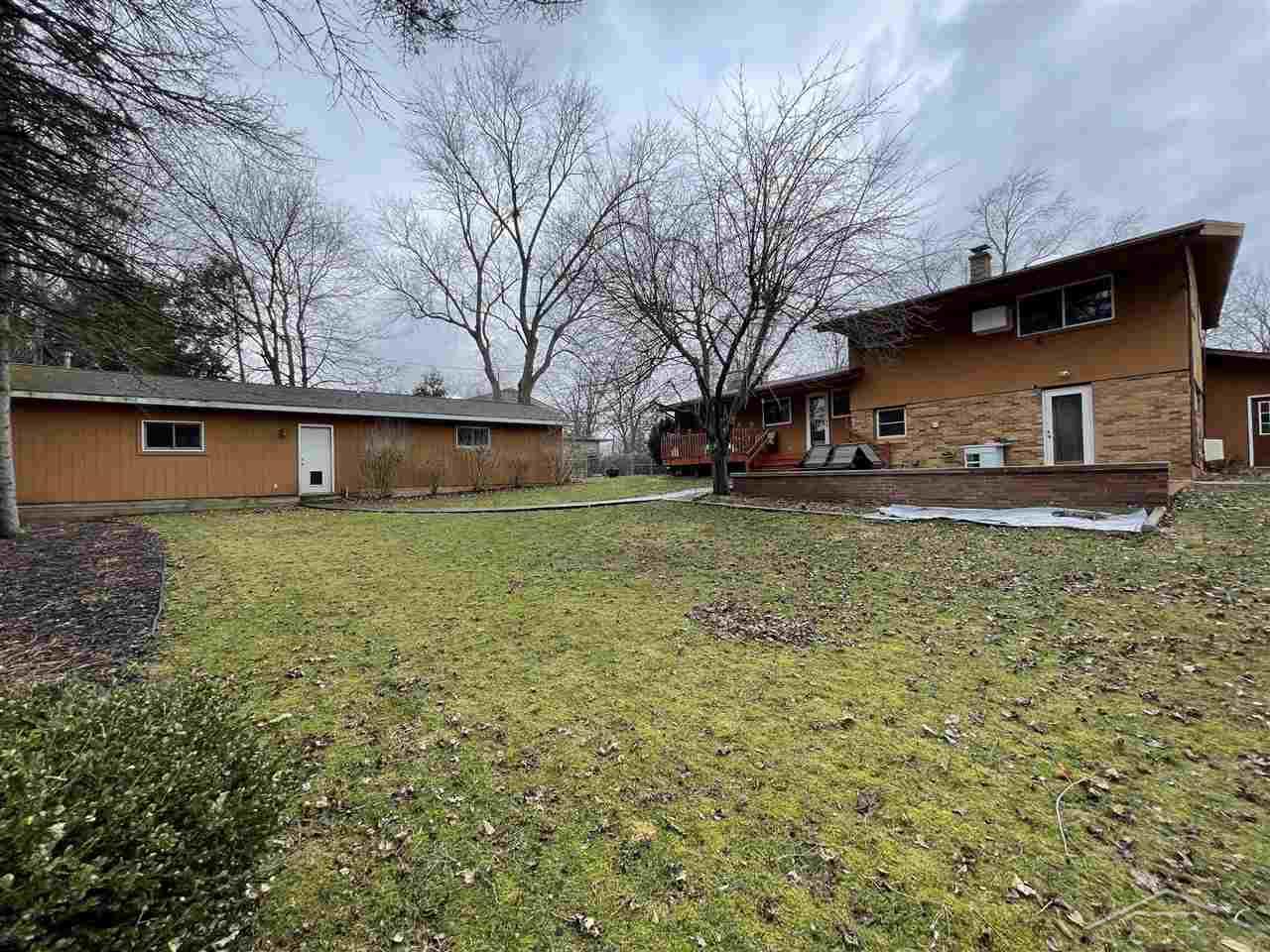 1007 Falkirk Road Alma, MI 48801 - Photo 18 of 24 Back Yard