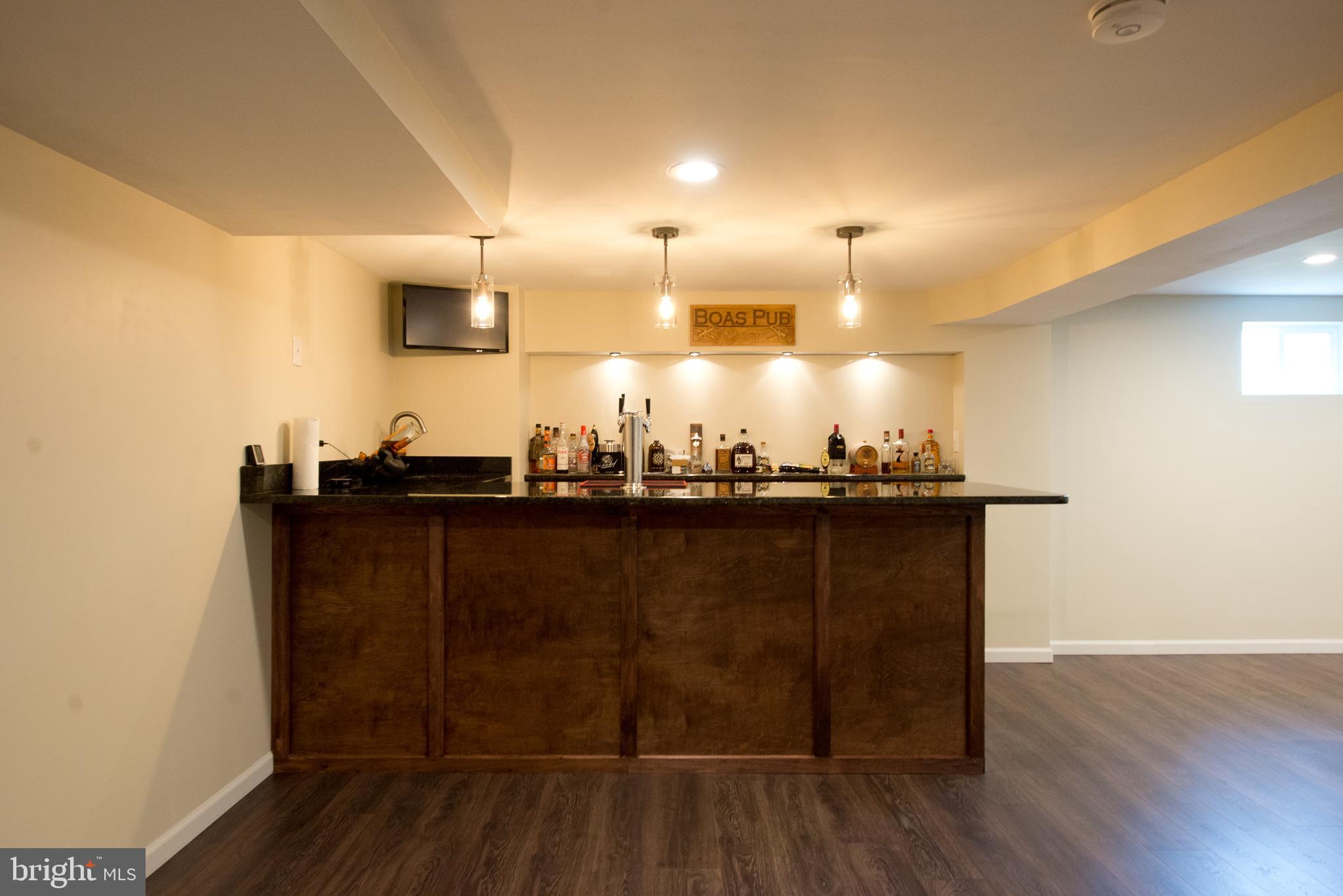 22261 Point Lookout Road Leonardtown, MD 20650 - Photo 23 of 33 Beautiful wet bar
