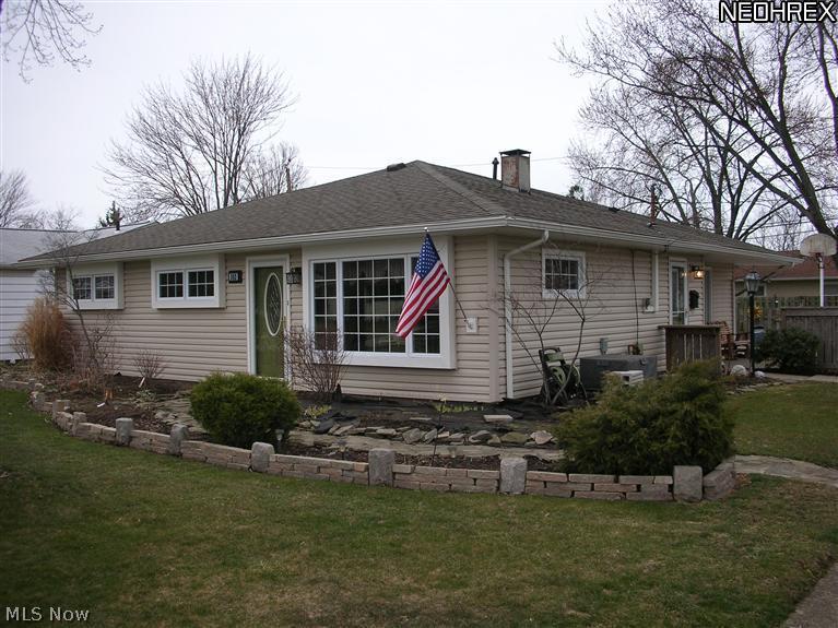 362 Nobottom Road Berea, OH 44017 - Photo 1 of 18 Gallery Image 1