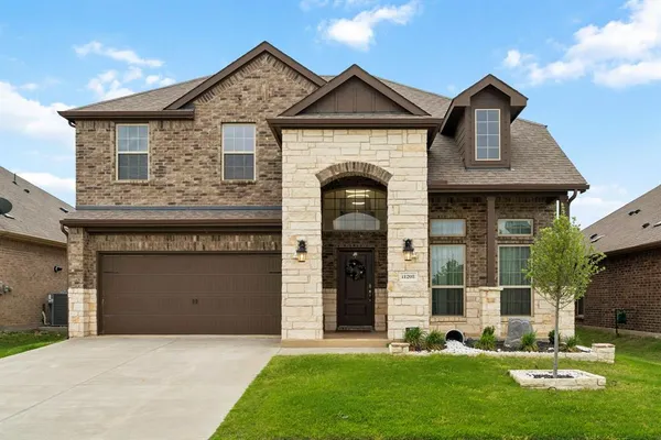 $389,900 | 11208 Canyon Mine Drive, Aubrey, TX 76227
